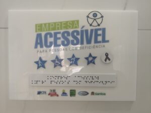 TRACEMED Placa Empresa Acessível a Pessoas com Deficiência